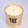 Zoom sur bougie parfumée bois de oud - Bougie à message secret mantra Carthage - Maison Shiiba