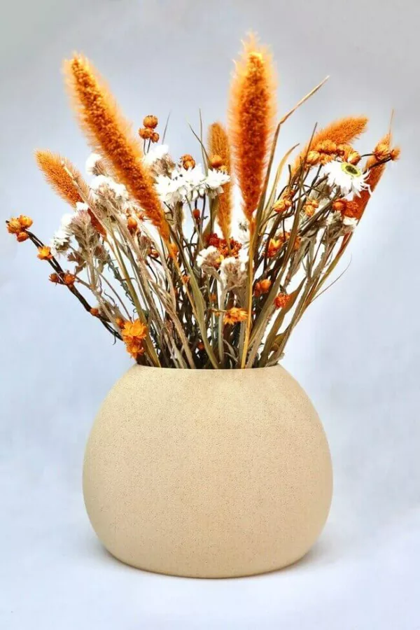 Vase galet beige avec fleurs - Vase de décoration naturel ecologique - Copo design